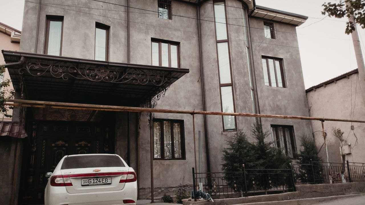 Solnichniy Orom kafe tomonda arenda hovli 4 sotok