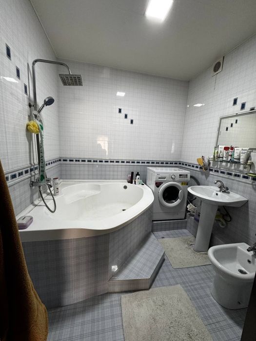 Сдается в аренду 4х комнатная квартира