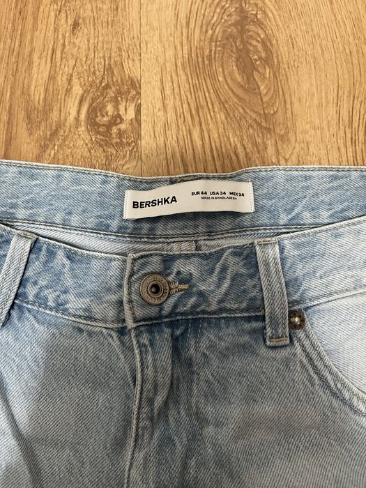 Blugi scurti Bershka