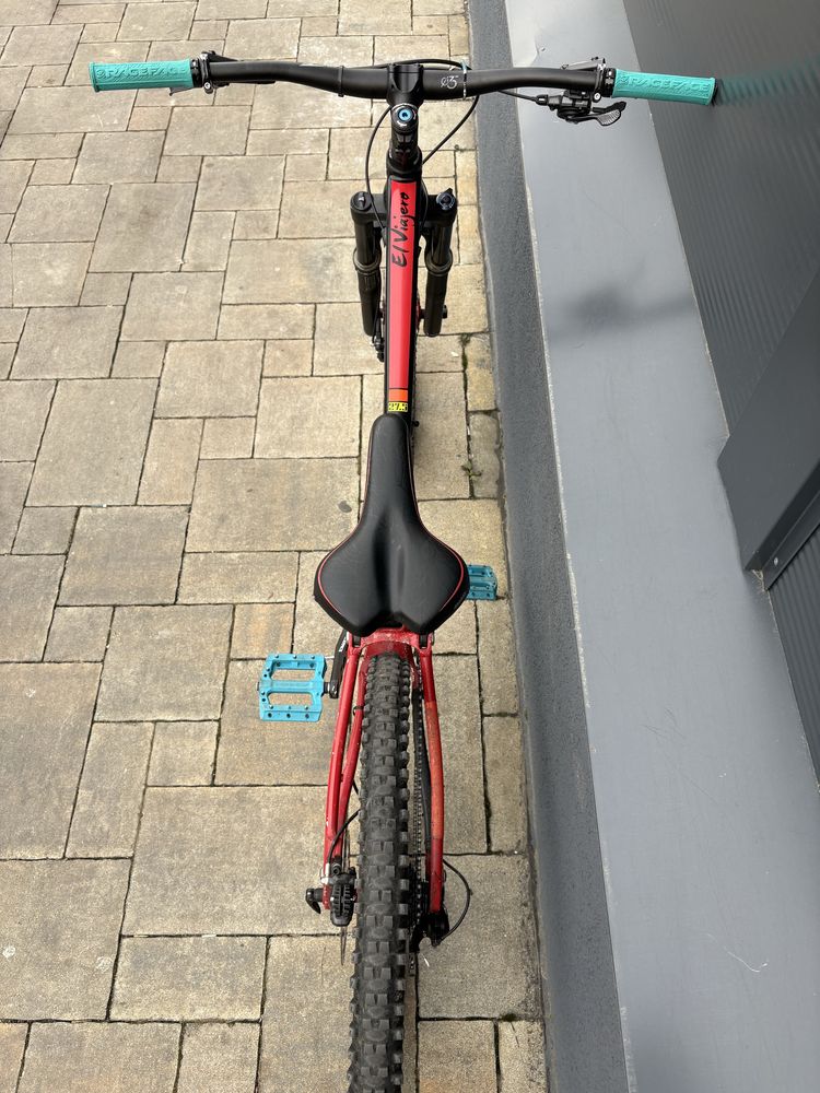 Bicicleta Titus enduro