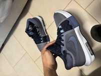 Nike LeBron Witness 8
