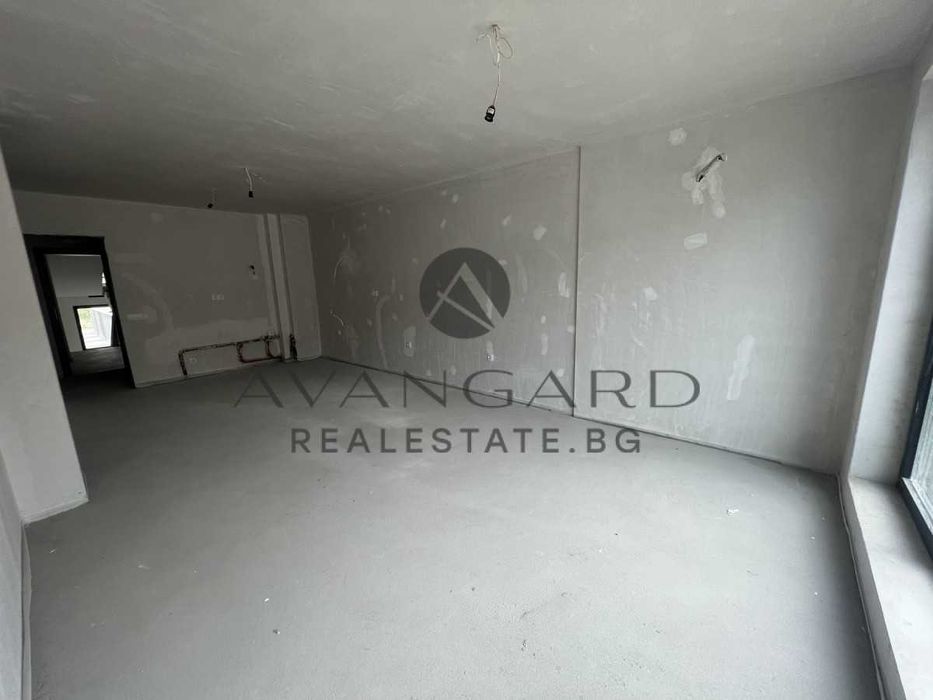 Продава се Тристаен апартамент в Пловдив, Христо Смирненски - 121 кв.м за 1480 €/кв.м - Снимка #2