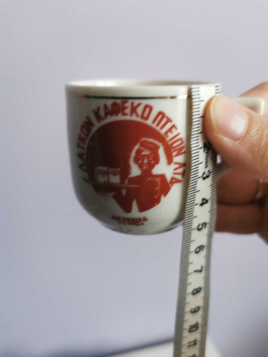 Български порцелан - супник. Сервиз за кафе от Кипър.