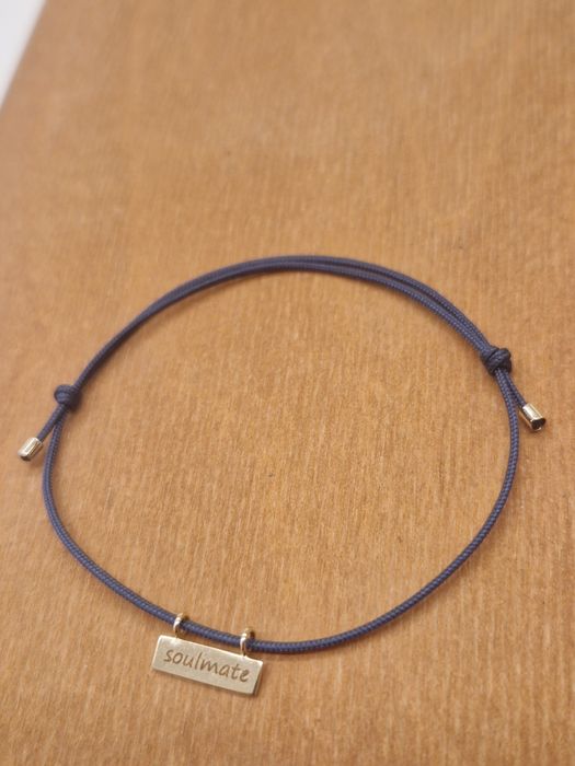 Мъжка гривна със златни елементи