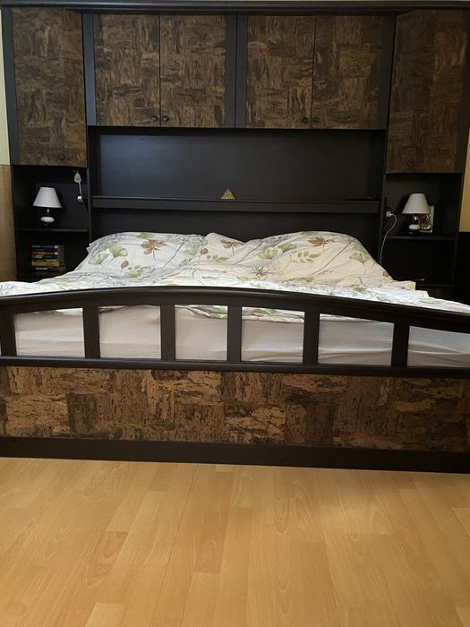 Vand mobiler dormitor cu pat si saltele provenienta  Germania