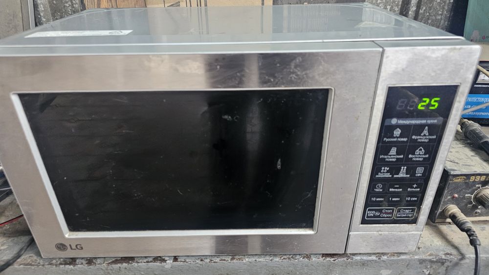 Микроврлновка LG