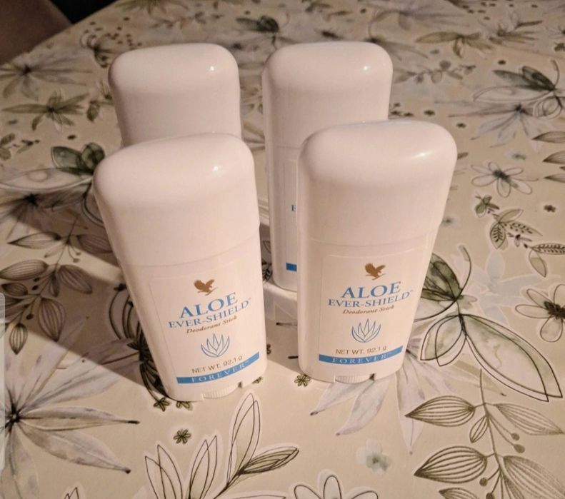 Pachet 4 Deodorante Aloe Ever Shield