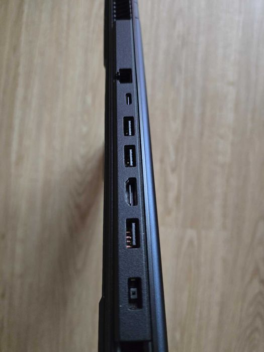 Vand laptop gaming Lenovo Legion 5 17.3 inch rtx 3070 impecabil