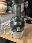Storcator de fructe si legume Philips 700w