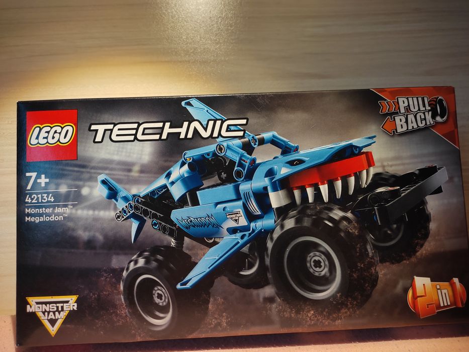 Lego Technic Monster Jam- Megalodon
