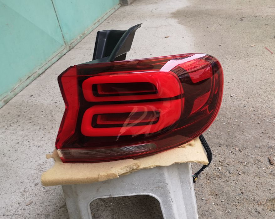 Оригинале стоп Ситроен Ц5 Citroen C5 Aircross Led