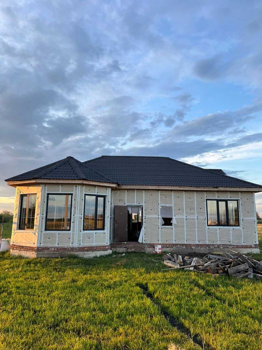 Продам дом недостроенный