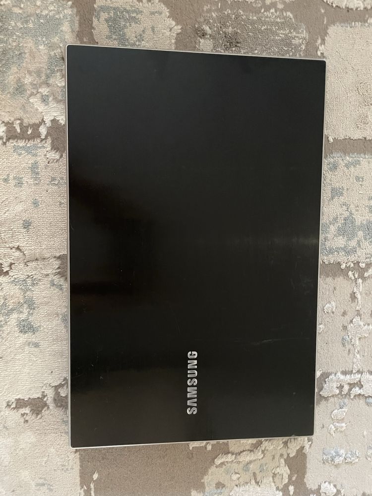 Продам Ноутбук Samsung NP300