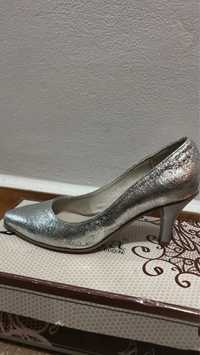 Pantofi toc din piele naturala, argintii