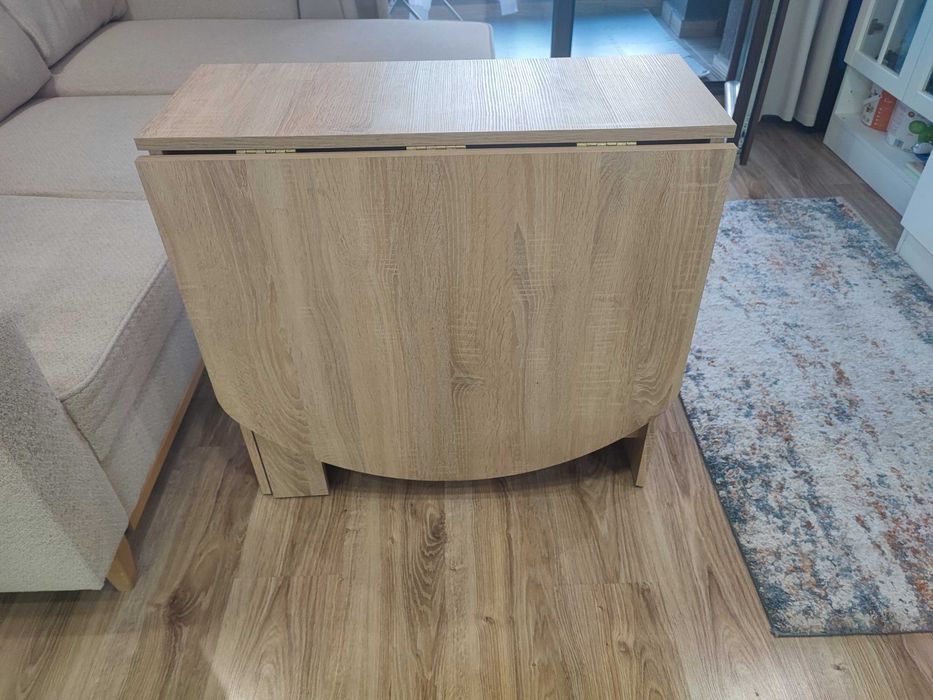 Сгъваема трапезна маса