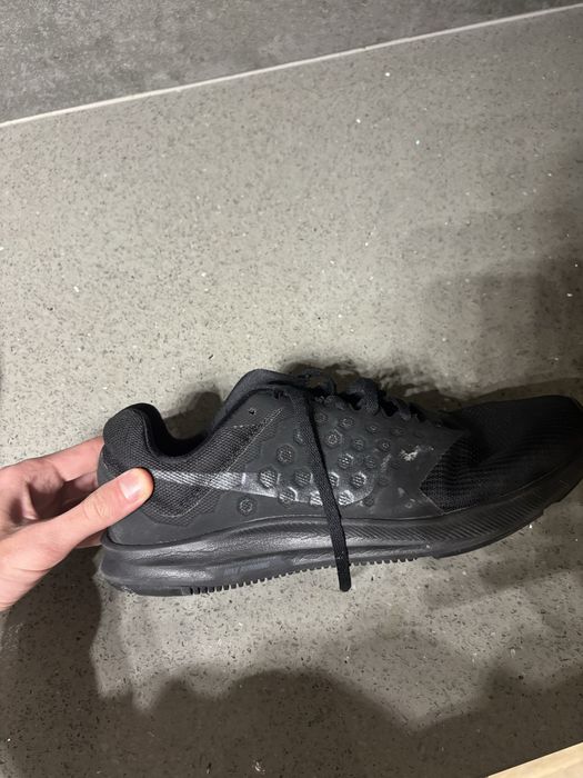 Маратонки Nike 43 номер