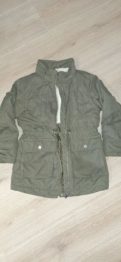 Детско зимно яке H&M 6-7 години.
