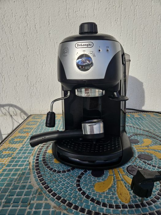 Espressor manual cafea măcinată DeLonghi