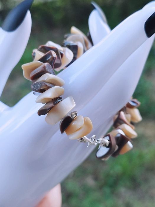 Bratara din scoici naturale cu inchizatoare si zale din argint de 925