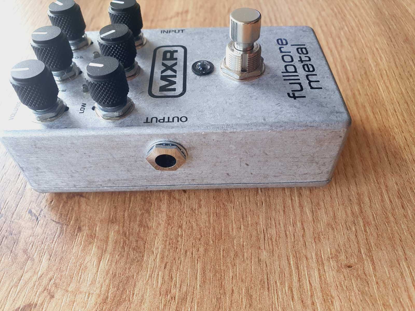 MXR M116 Fullbore Metal китар ефект и Dunlop адаптер