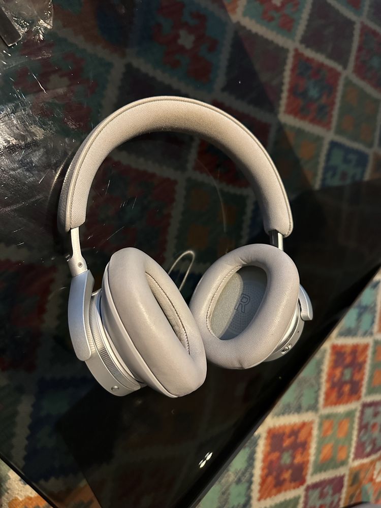 Слушалки Bang&Olufsen BEOPLAY H95