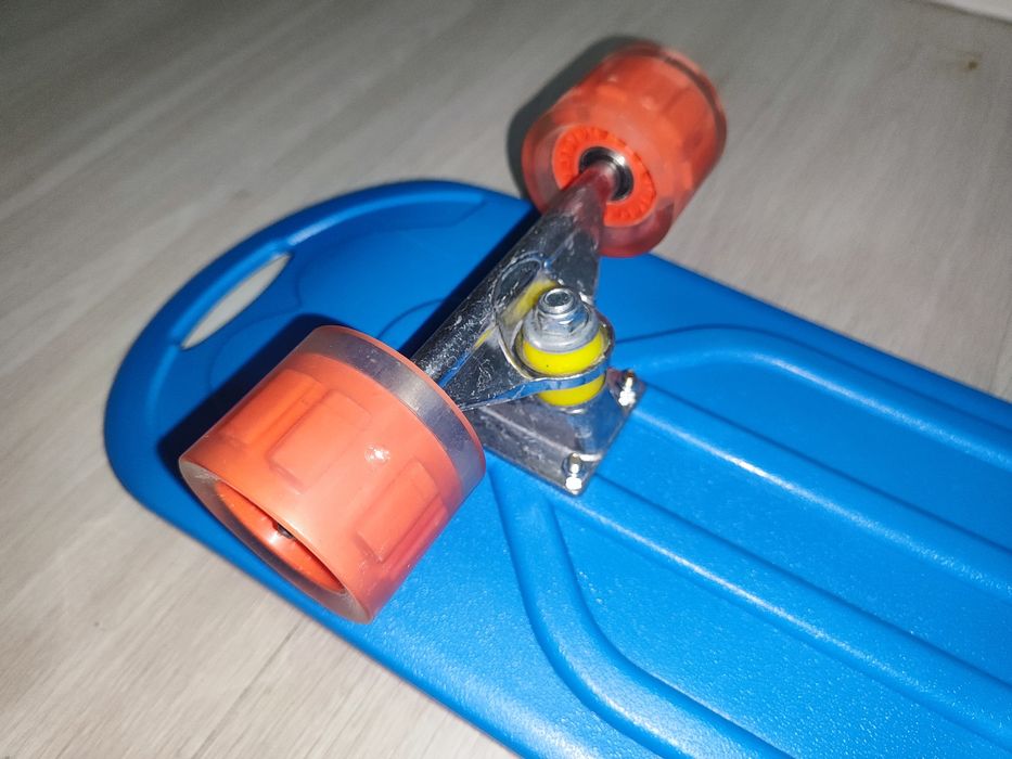 Продается новый скейт