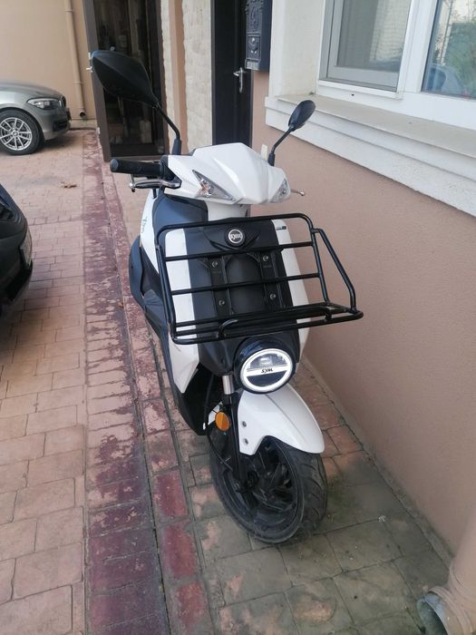 Scuter SYM XPRO benzina 50 CC Cargo 1100km la bord