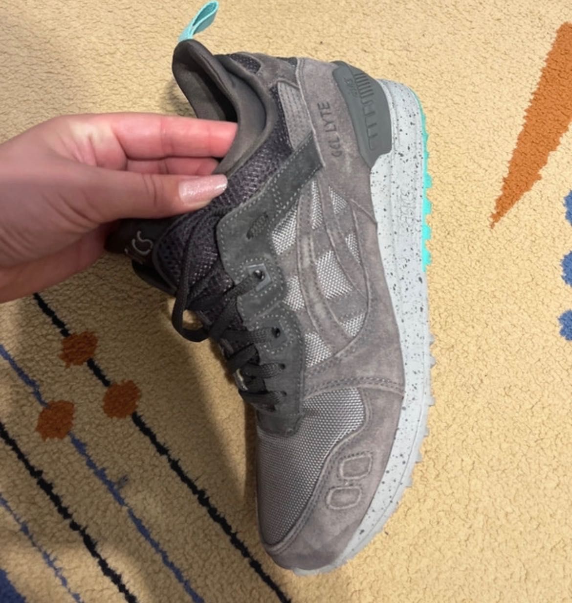 Adidași Asics mărime 40