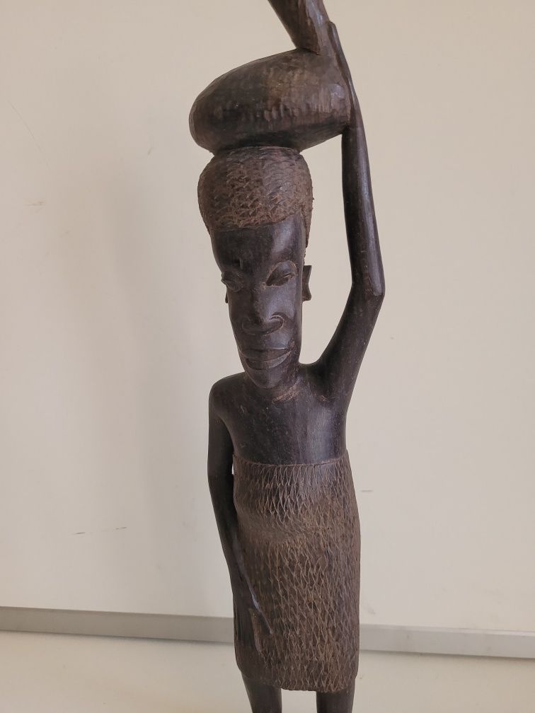 Африканска статуетка
