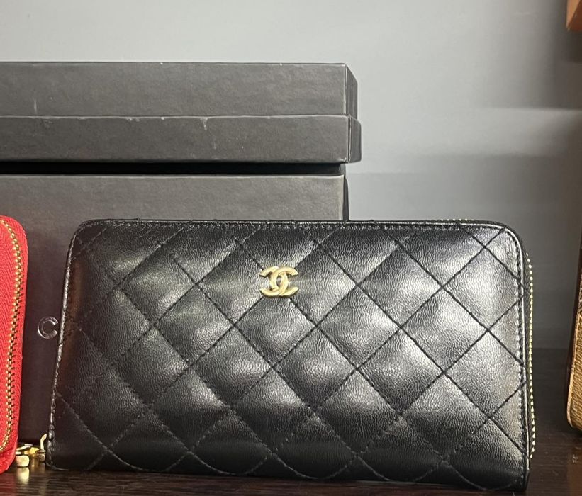 Дамски портмонета CHANEL
