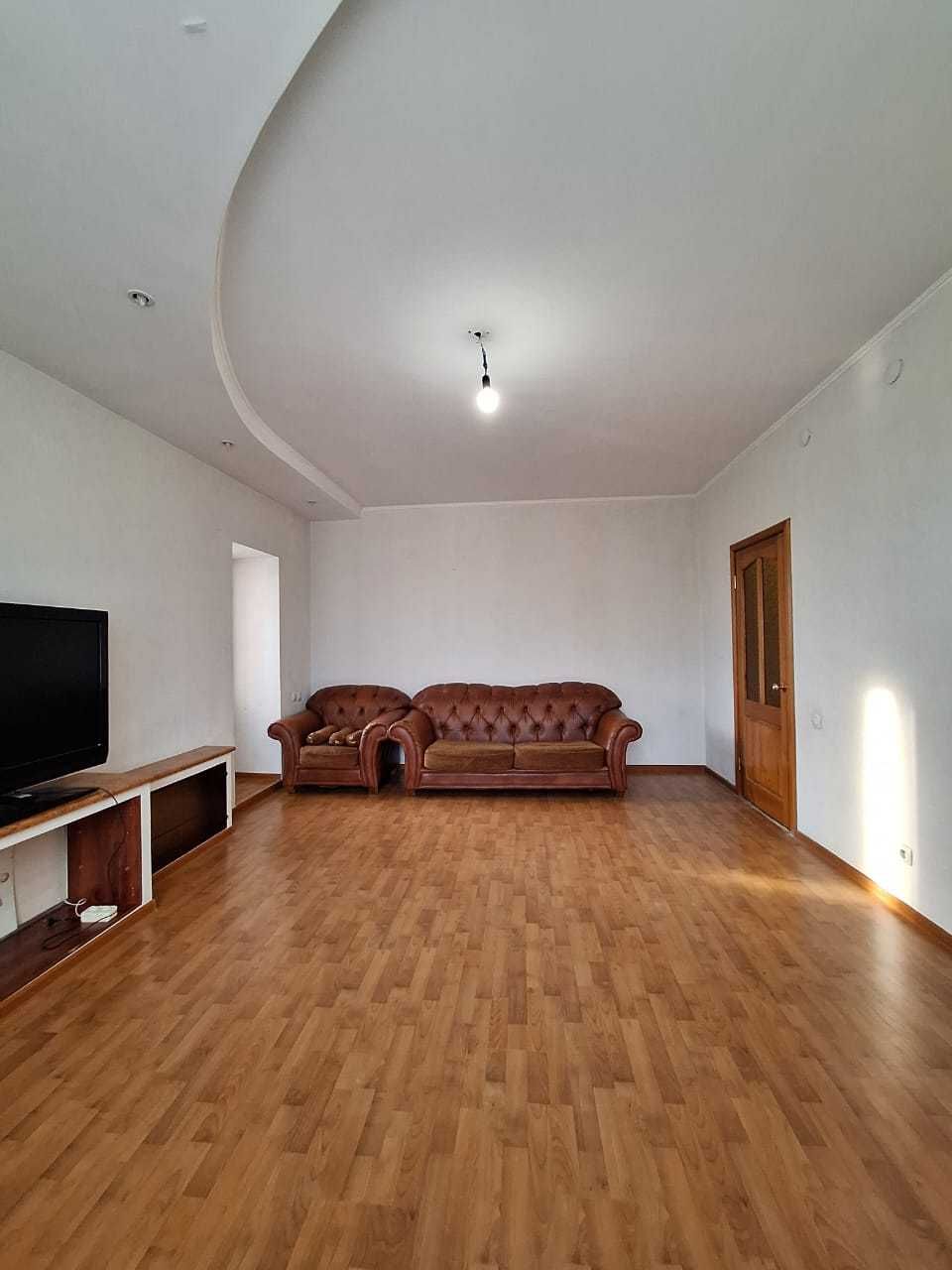 Продам 2ком квар 2006г.п. 80кв. 5 этаж Ремонт