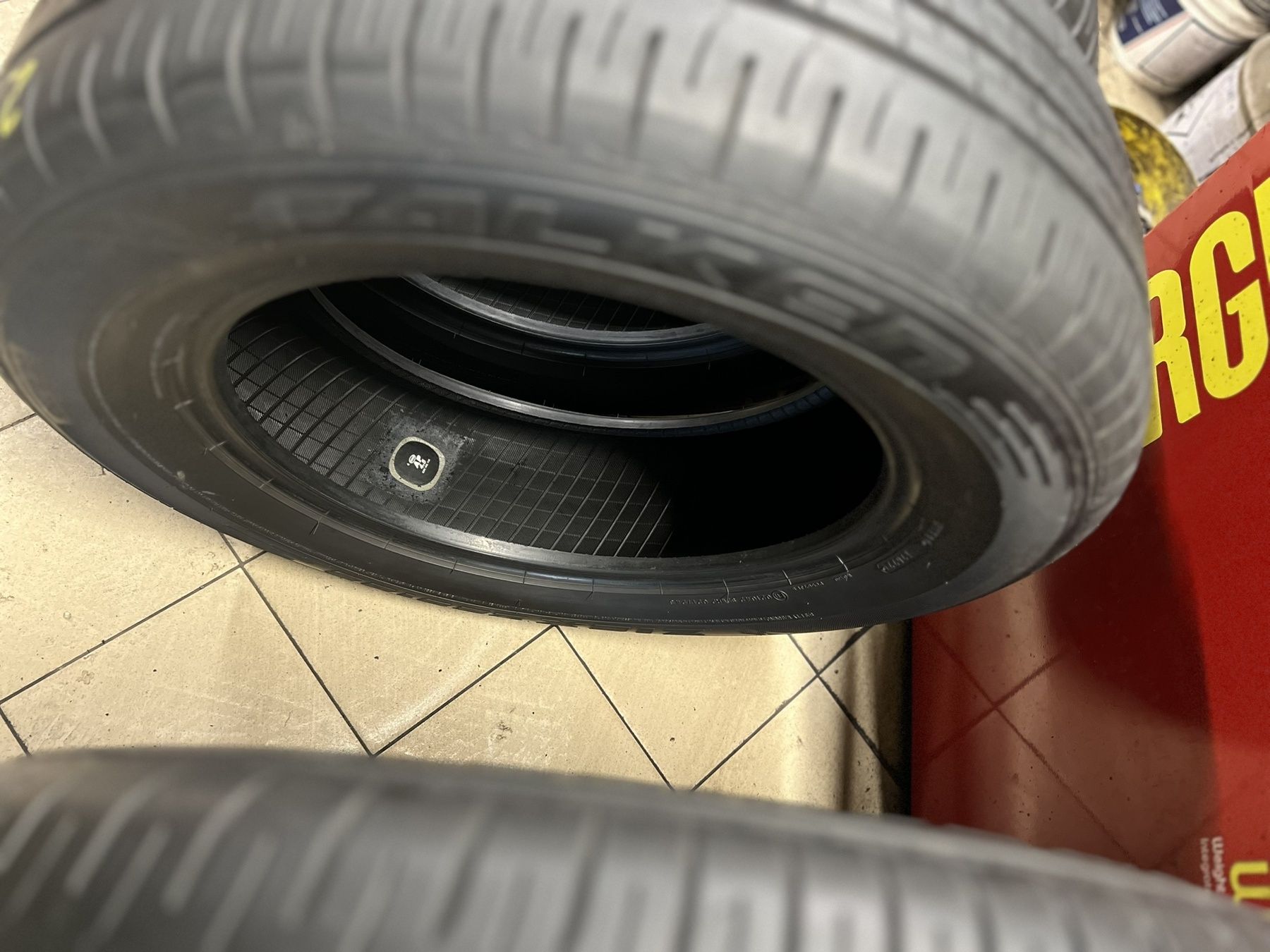 Летни гуми 205/65 R16 Falken