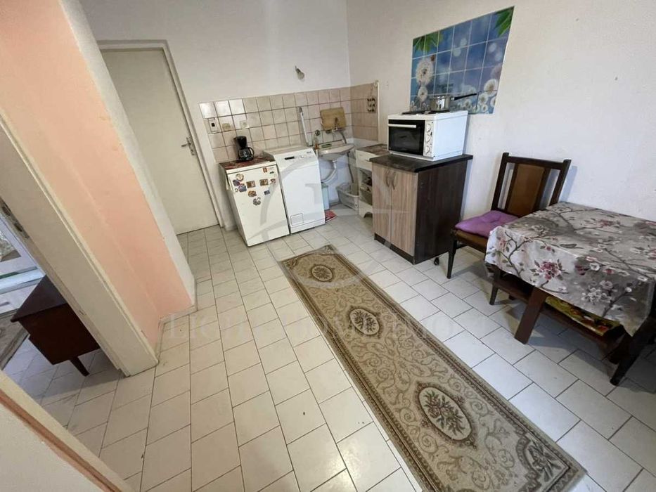 Продава се Двустаен апартамент в Пловдив, Съдийски - 30 кв.м за 1700 €/кв.м - Снимка #1