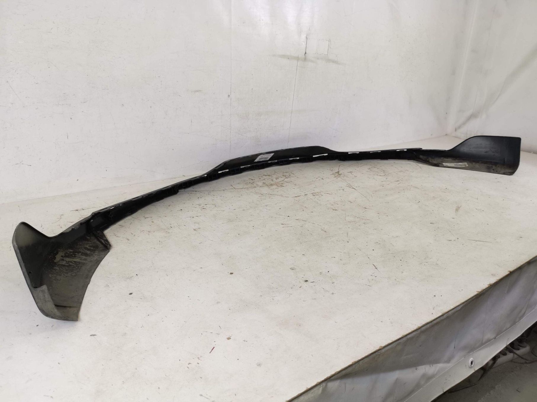 Fusta Spoiler Bara Fata Porsche  Taycan 1 [2019 - 2019] Originala In S