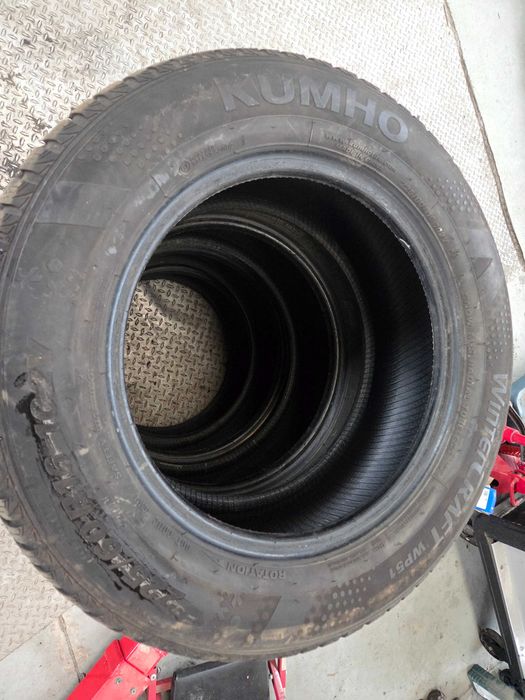 Зимни гуми 225/60/16 Kumho дот:21
