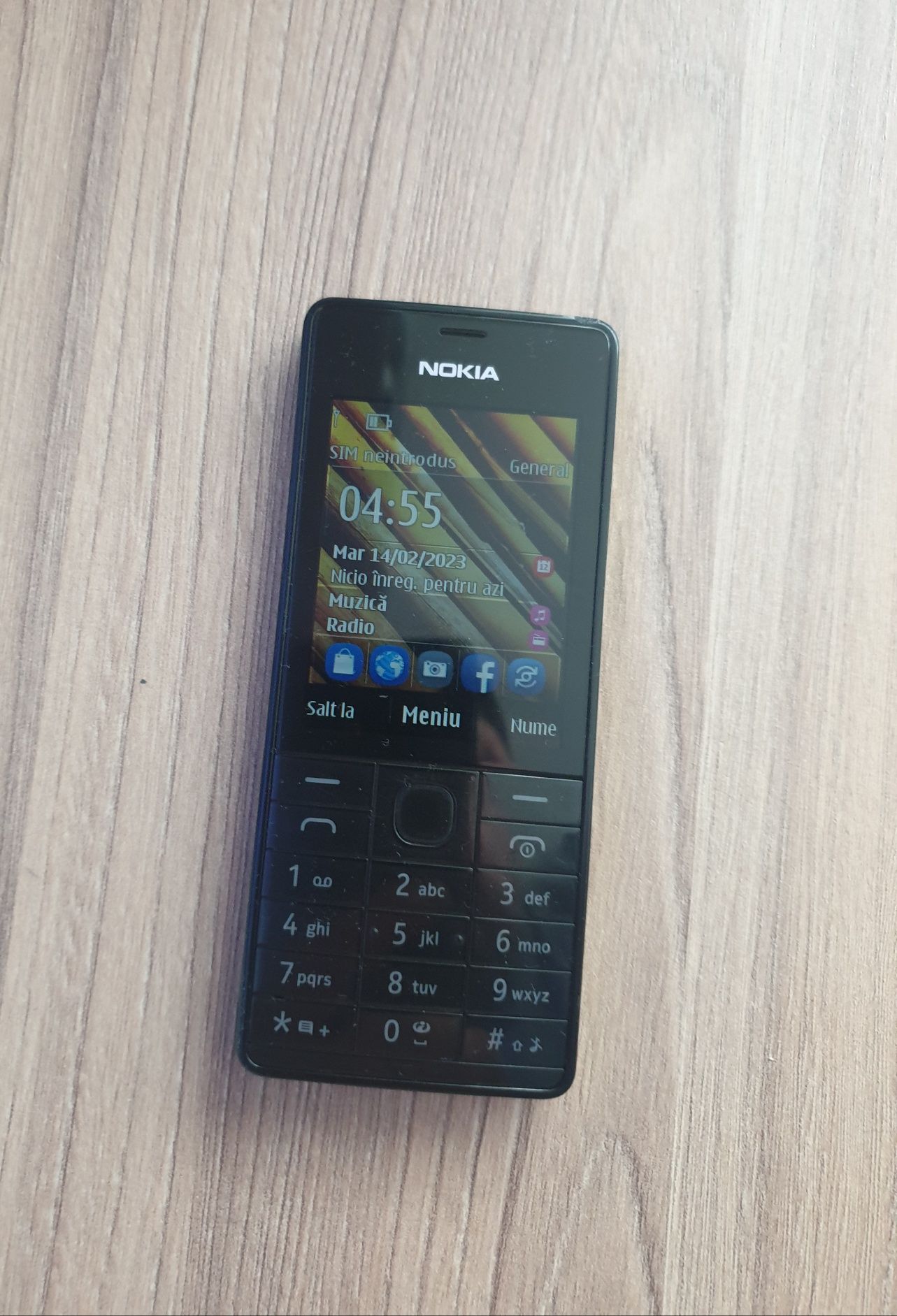 Telefon     Nokia 515