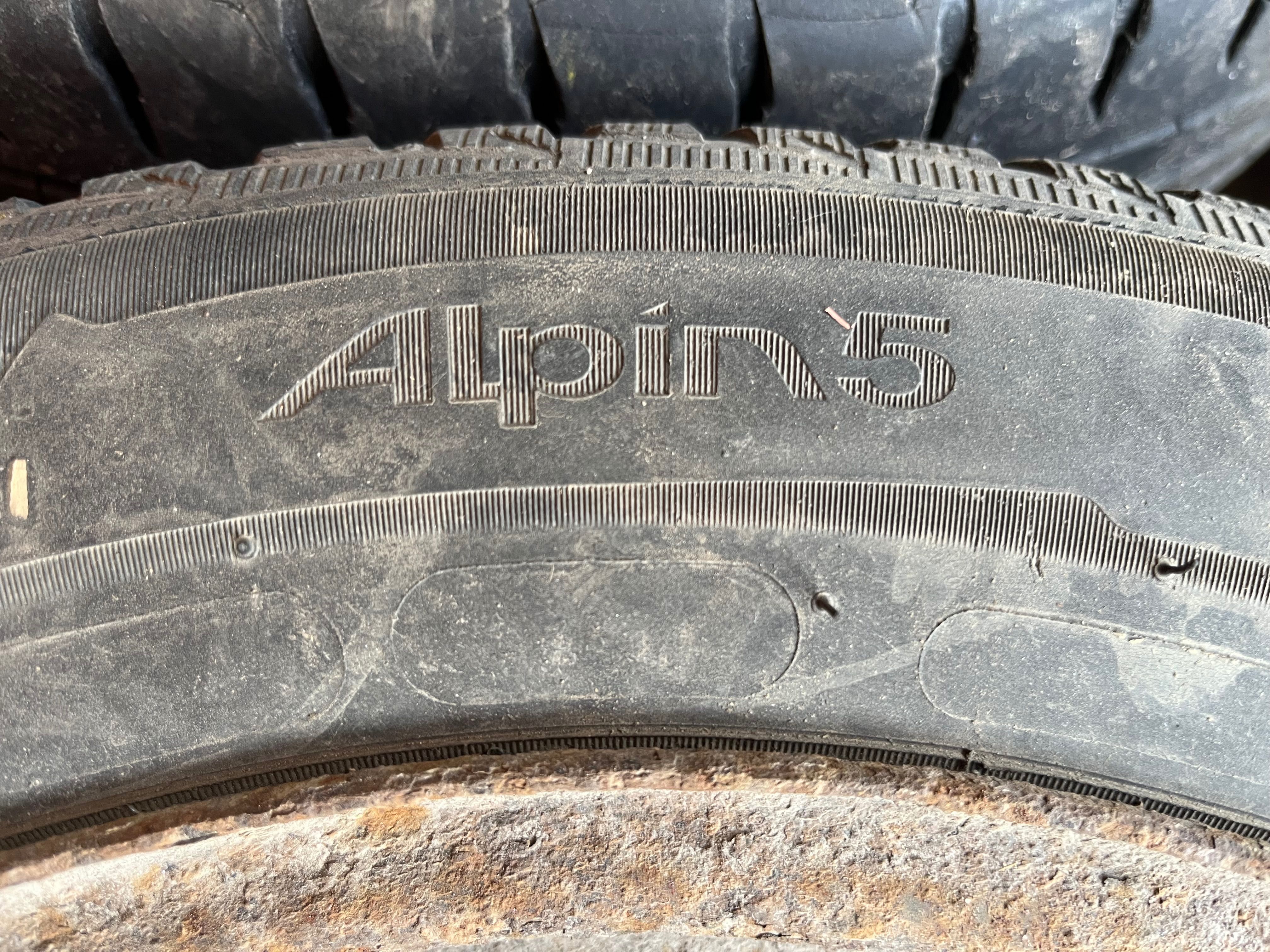 Michelin Alpine 5 205/55R16 91H pneuri de iarna cu jante an 2015 4 buc