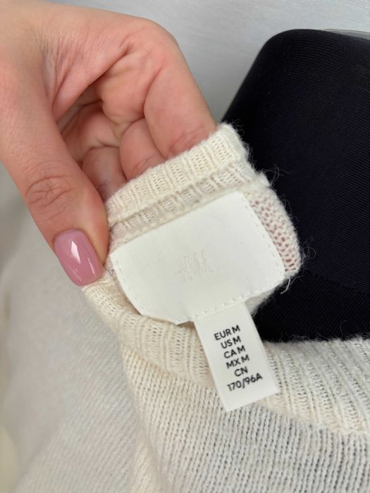 Дамски пуловер H&M с фина плетка