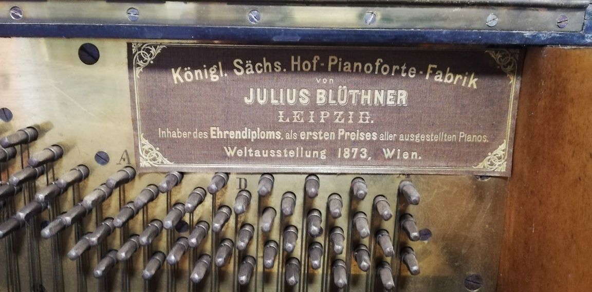 Pianina Bluthner, anii 1870