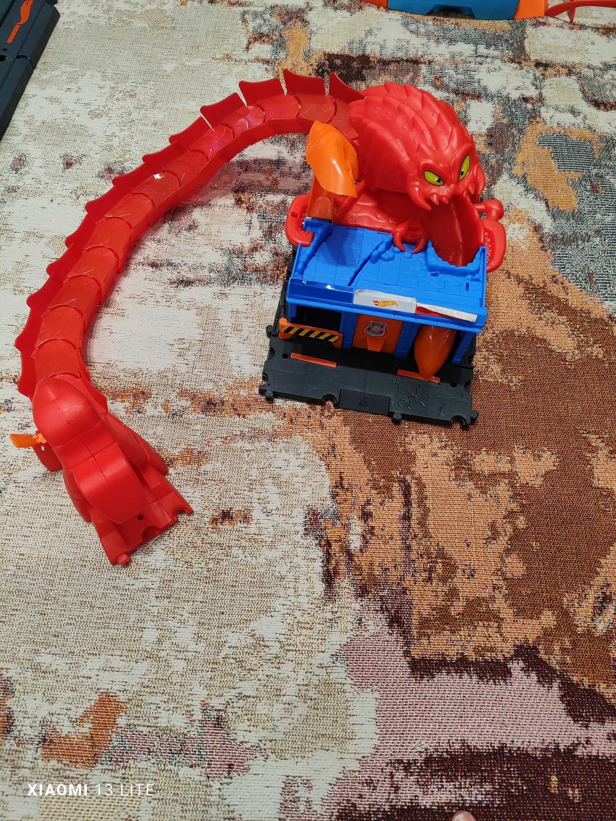 Части от града на Hot wheels.
