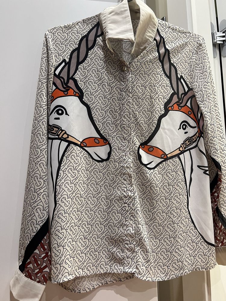 Цветна риза.