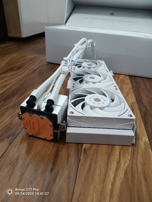 Водно охлаждане за процесор AIO Thermalright Core Matrix 360 White