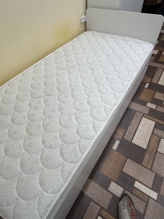 Кровать новая с ортопедическим матрацом, продам