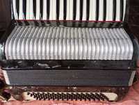 Acordeon italian 80 basi.