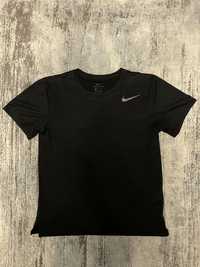 Tricou Nike Dri-Fit mărimea M