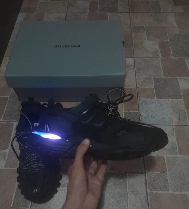Balenciaga track