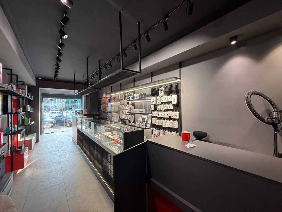 Продаётся Не Жилое Помещения ШайхонТохурский район Ор-р ТРЦ Малика