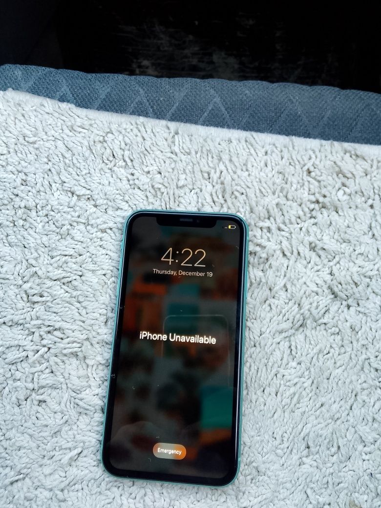 iPhone 1 1 pro sotiladi aybi aykilot bulgan
