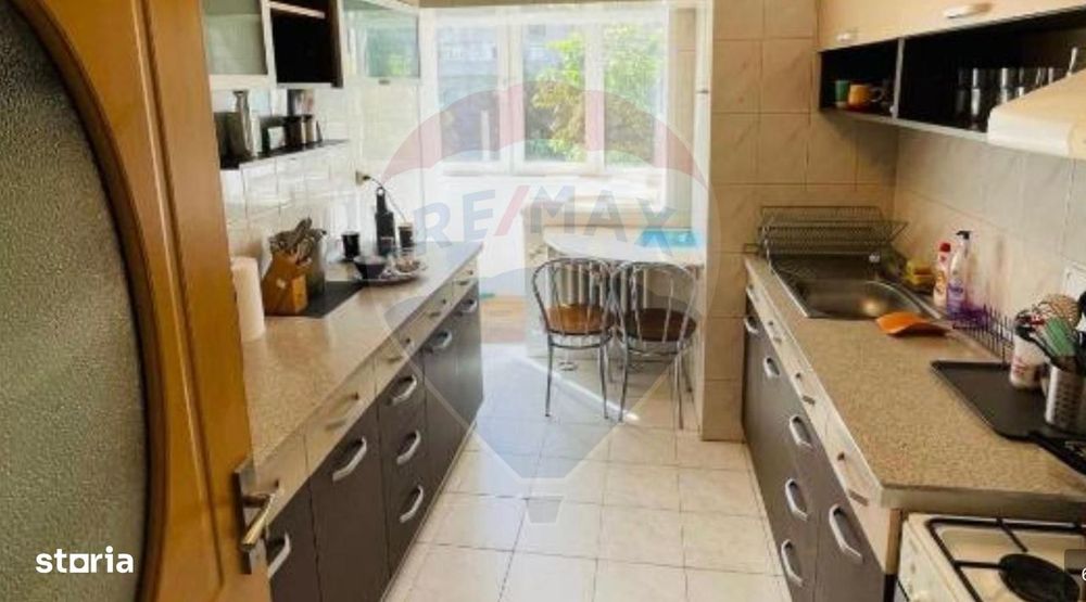 Apartament 3 camere de vanzare - Bulevardul Decebal