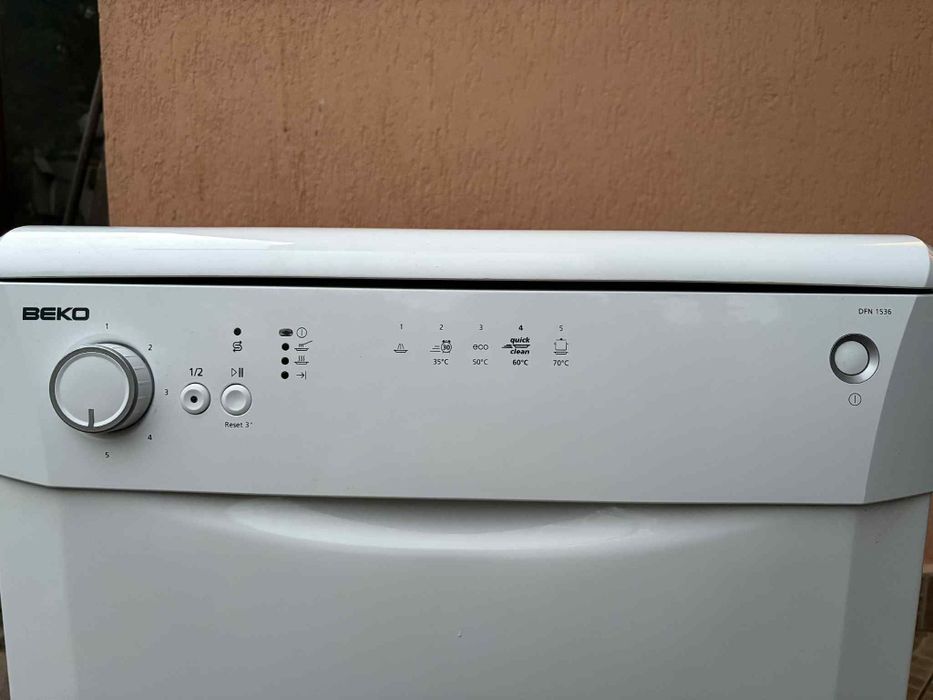 Vând maşină de spălat vase